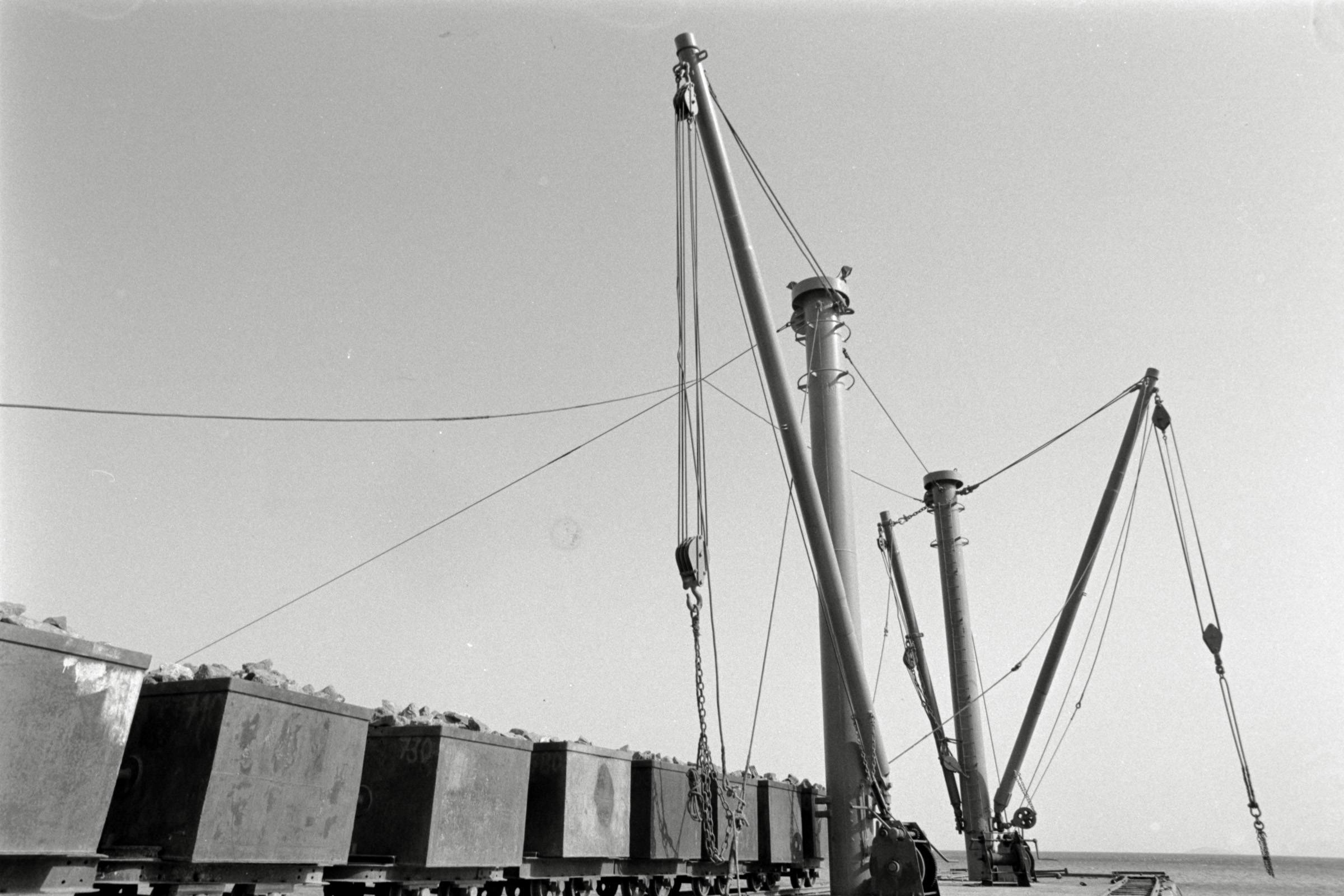 AHP F1991 09 005 sc250507 img24 NLP